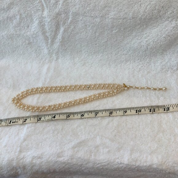 Faux Pearl Necklace with Clasp - Picture 5 of 7